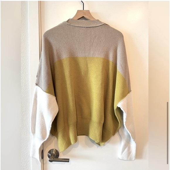 Free People Oversized Chartreuse Cream Tan Colorblock Crew Neck Sweater Sz M - Picture 4 of 11